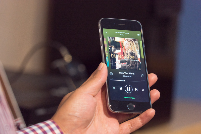 Illustration for article titled Chromecast and Chromecast Audio Hands-On: Damn, These Seem Promising